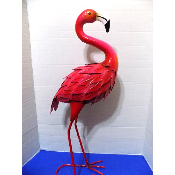 NEW Metal Flamingo Statue Figurine Sculpture Home Decor Florida Souvenir - Picture 6 of 6